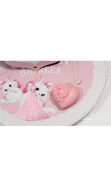 Trusou de botez roz brodat inspirat din desenul animat Pisicile Aristocrate cu pisica Marie 25